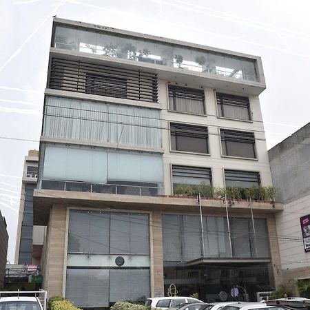 Hotel One Earth Avaas Amritsar Exterior foto